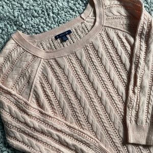 American Eagle baby pink sweater 💕
